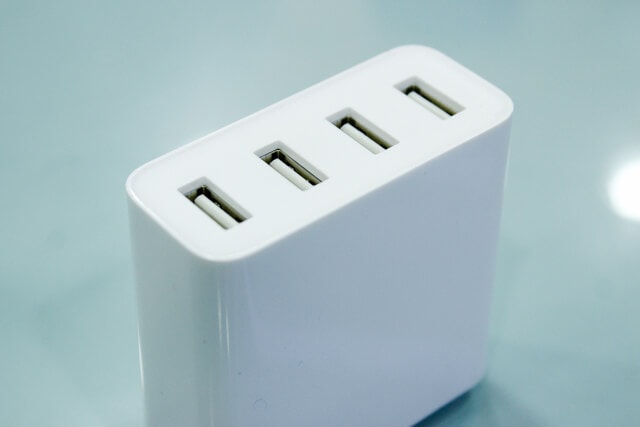 Củ Sạc 4 Cổng Củ Sạc 4 Cổng