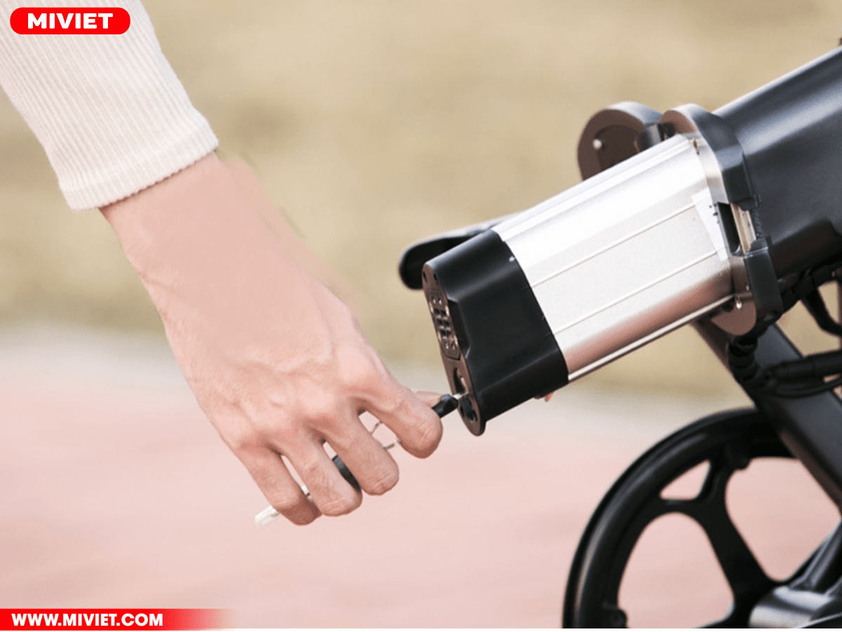 Không sạc Pin xe đạp điện liên tục nhiều lần