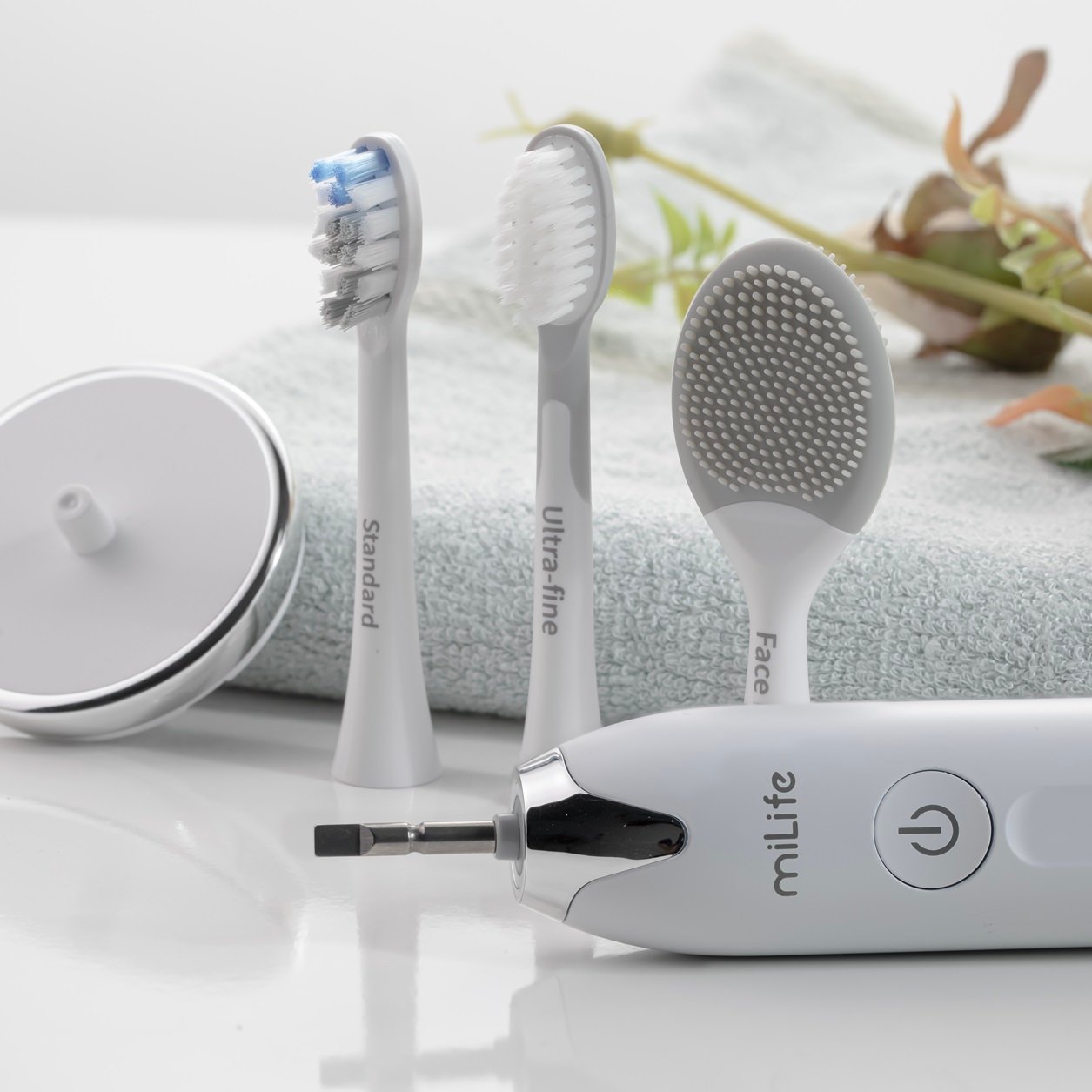 Bàn chải điện miLife tích hợp máy rửa mặt - Chính hãng Bàn chải điện miLife tích hợp máy rửa mặt ba đầu của bàn chải